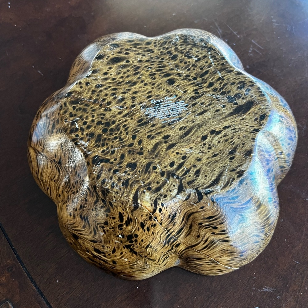 Mango Wood Speckled Bowl for Salad or Chips! - Picture 4 of 13